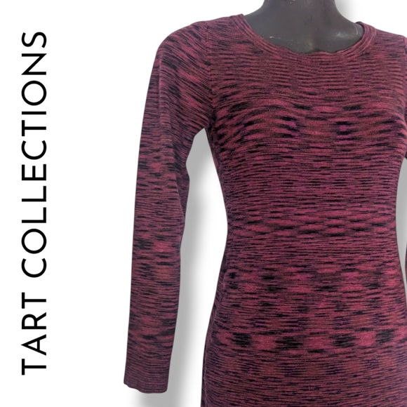 TART - Fitted long sleeve Winter mini dress with vivid space dye print - Picture 3 of 4